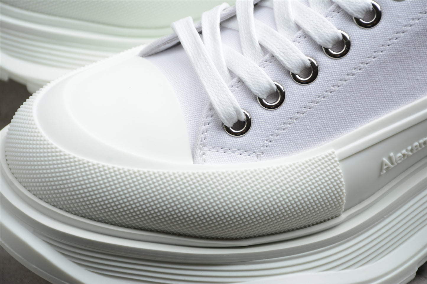 Alexander McQueen Tread Slick Low Lace-Up in White - Best Reps Website 2025
