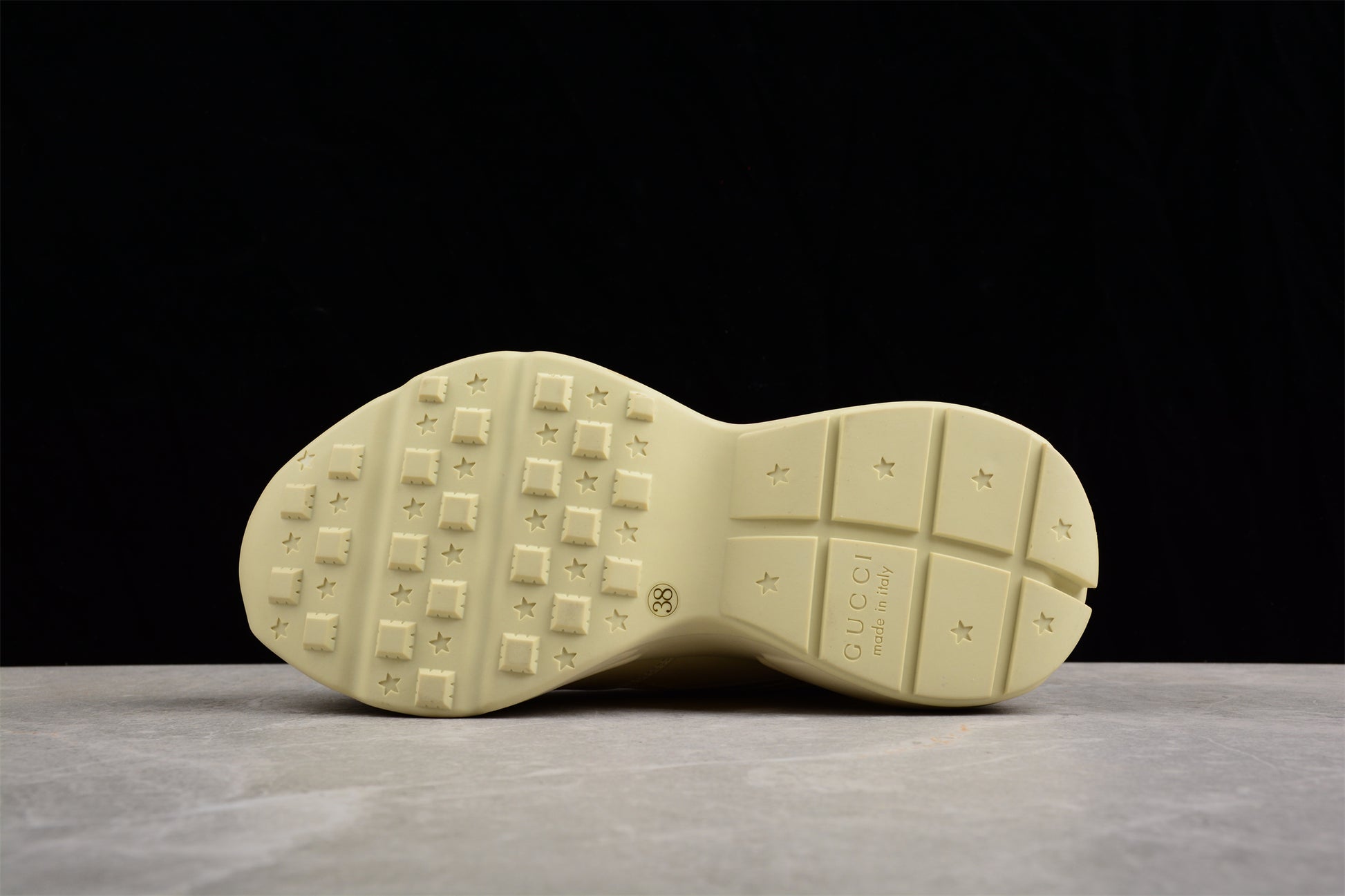 Gucci Rhyton Sneaker With Strawberry Print 'Ivory White' - Best Reps Website 2025
