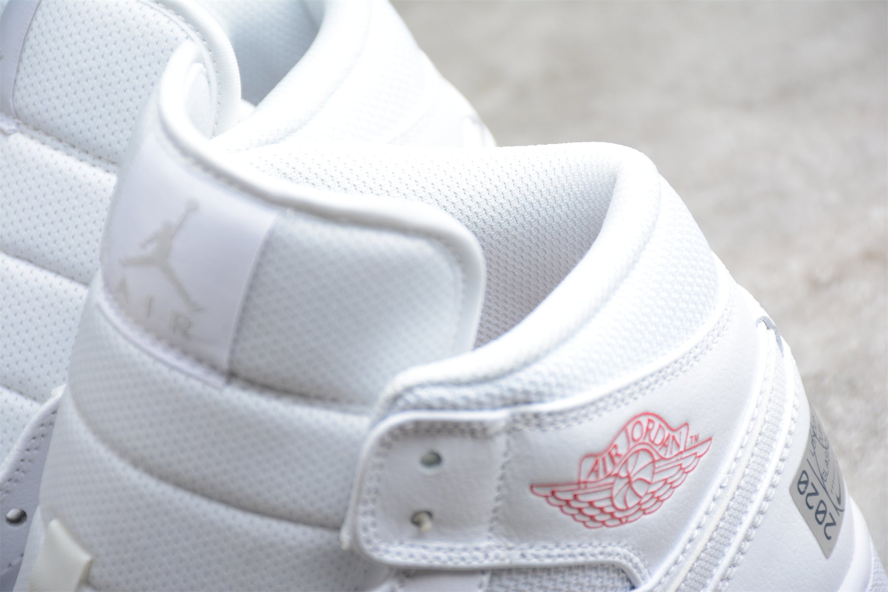 Air Jordan 1 Mid "Euro Tour" - Best Reps Website 2025