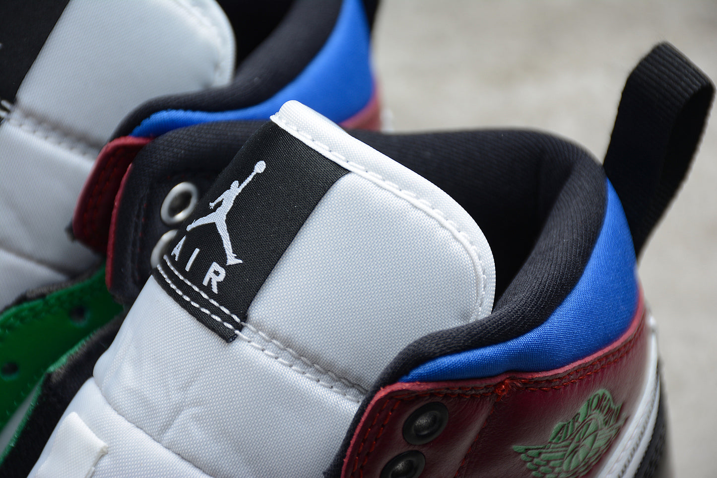 Air Jordan 1 Mid SE "Black White University Red" - Best Reps Website 2025