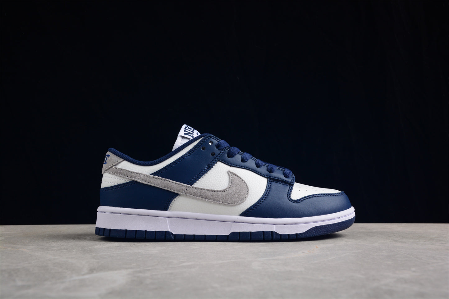 Nike Dunk Low 'Midnight Navy Smoke Grey' 