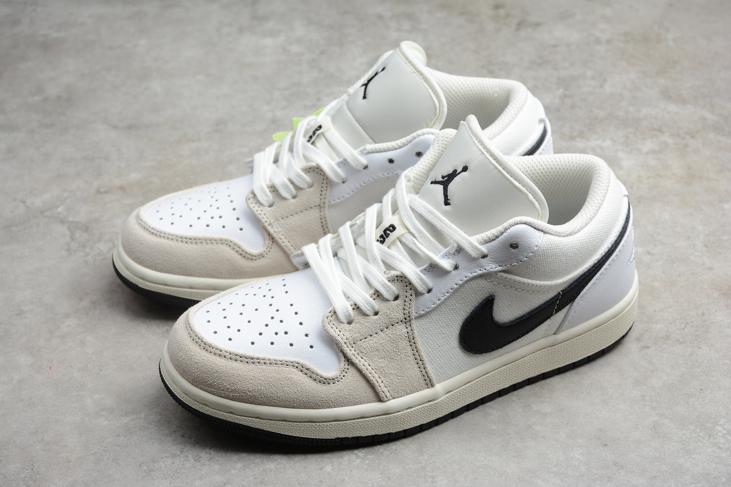 Jordan 1 Low Astrograbber – DC3533-100 | Sail Black White