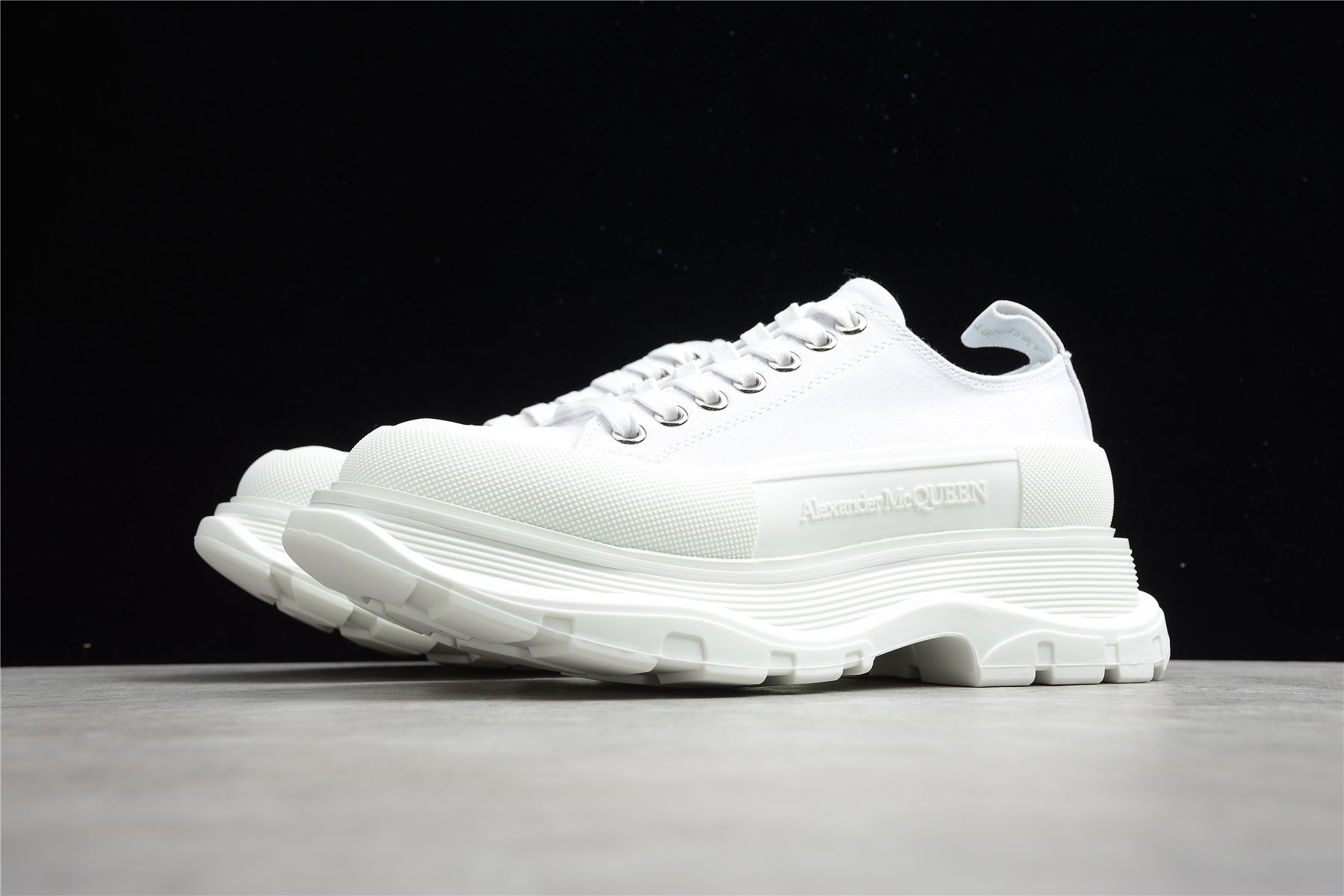 Alexander McQueen Tread Slick Low Lace-Up in White - Best Reps Website 2025