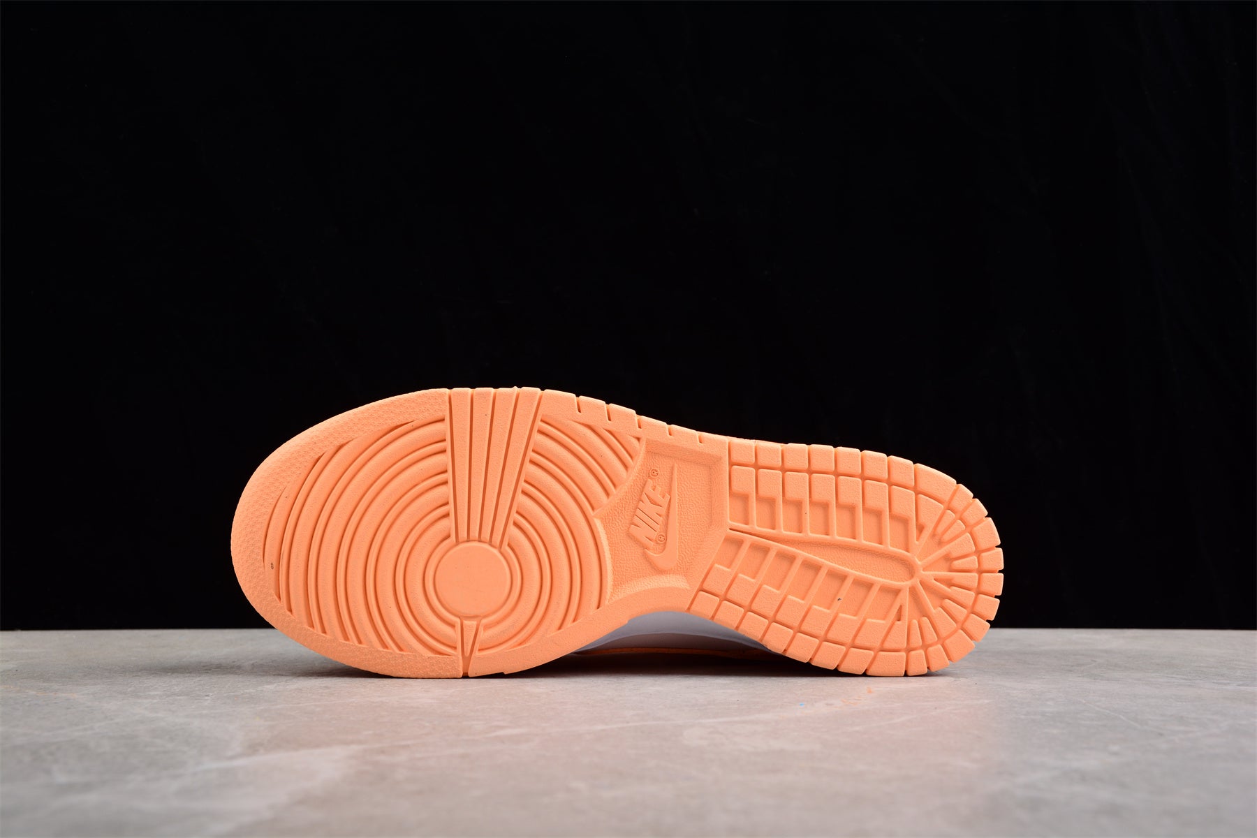 Nike Dunk Low WMNS “Peach Cream”