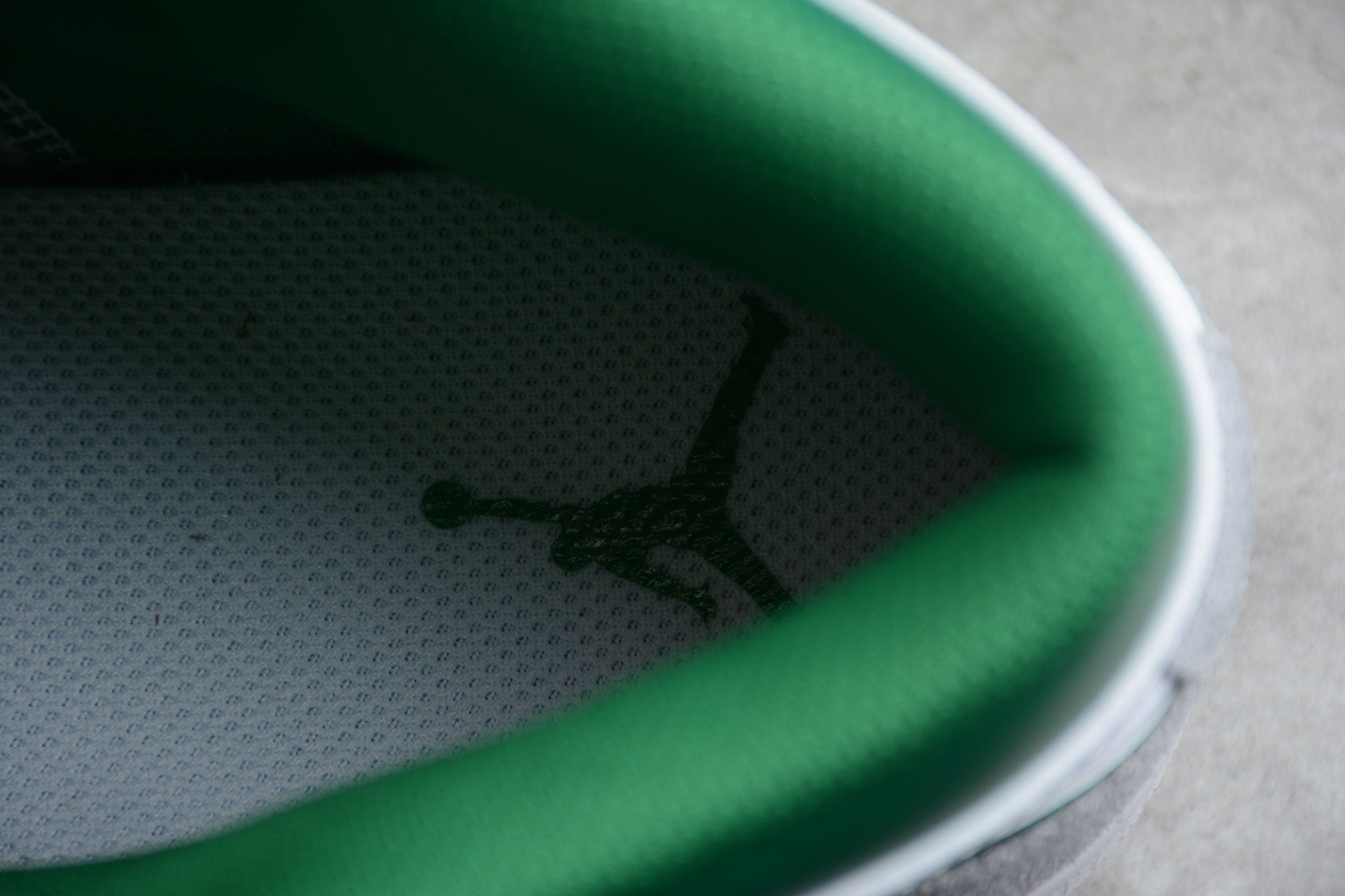 Air Jordan 1 Mid SE "Pine Green - Light Smoke Grey" - Best Reps Website 2025