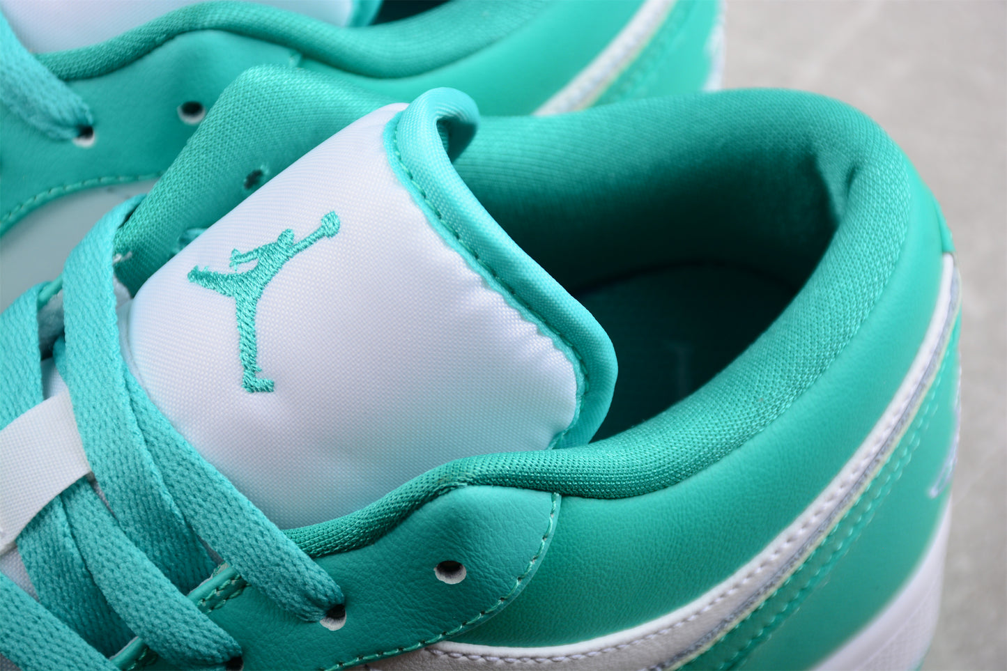 Air Jordan 1 Low "Turquoise" DC0774-132