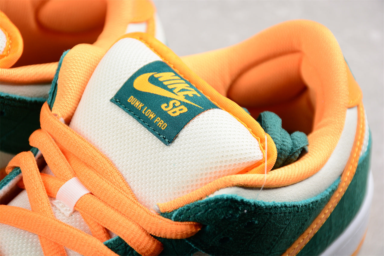 Nike SB Dunk Low "Legion Pine"