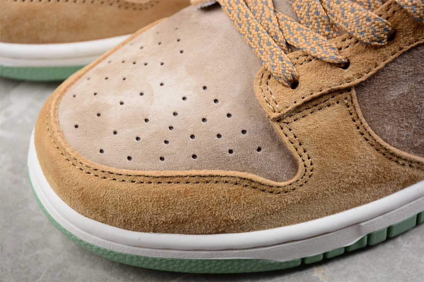 Otomo Katsuhiro x Nike SB Dunk Low "Steamboy OST" Khaki/Green - Best Reps Website 2025