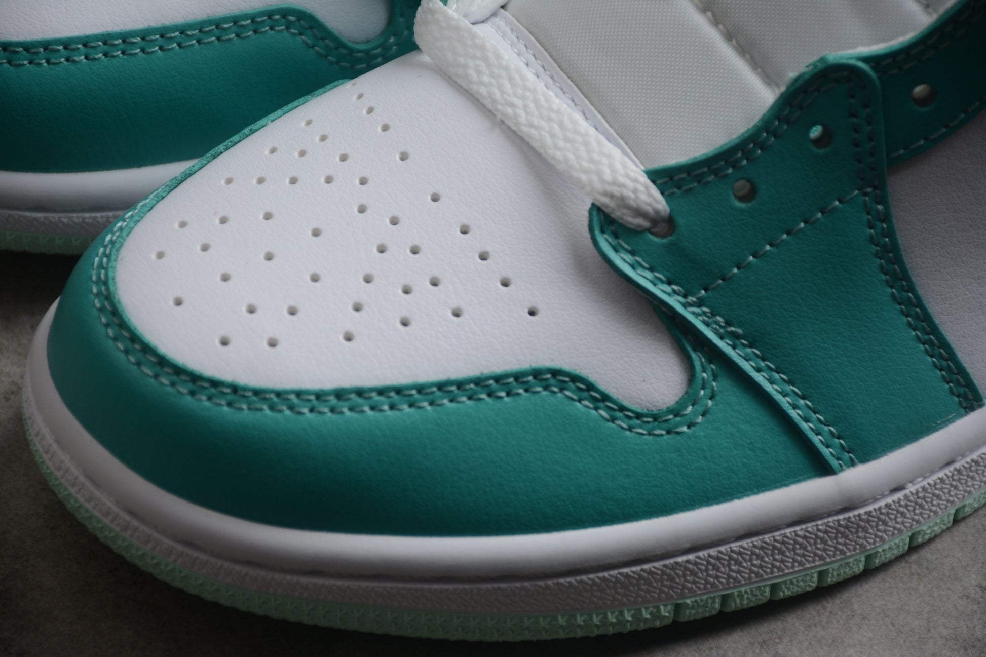 Nike Air Jordan 1 Mid "Washed Teal" - Best Reps Website 2025