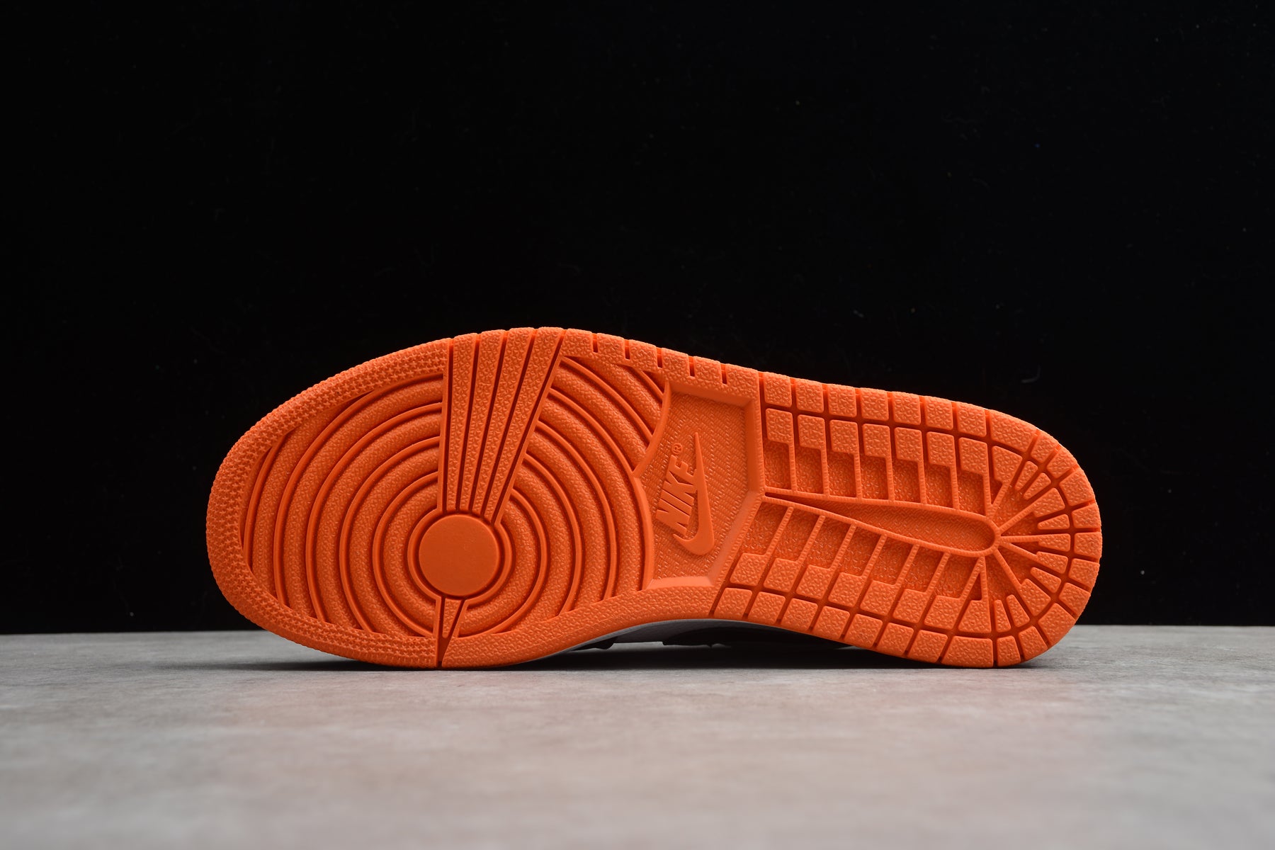 Nike Air Jordan 1 Low 'Shattered Backboard 2019'