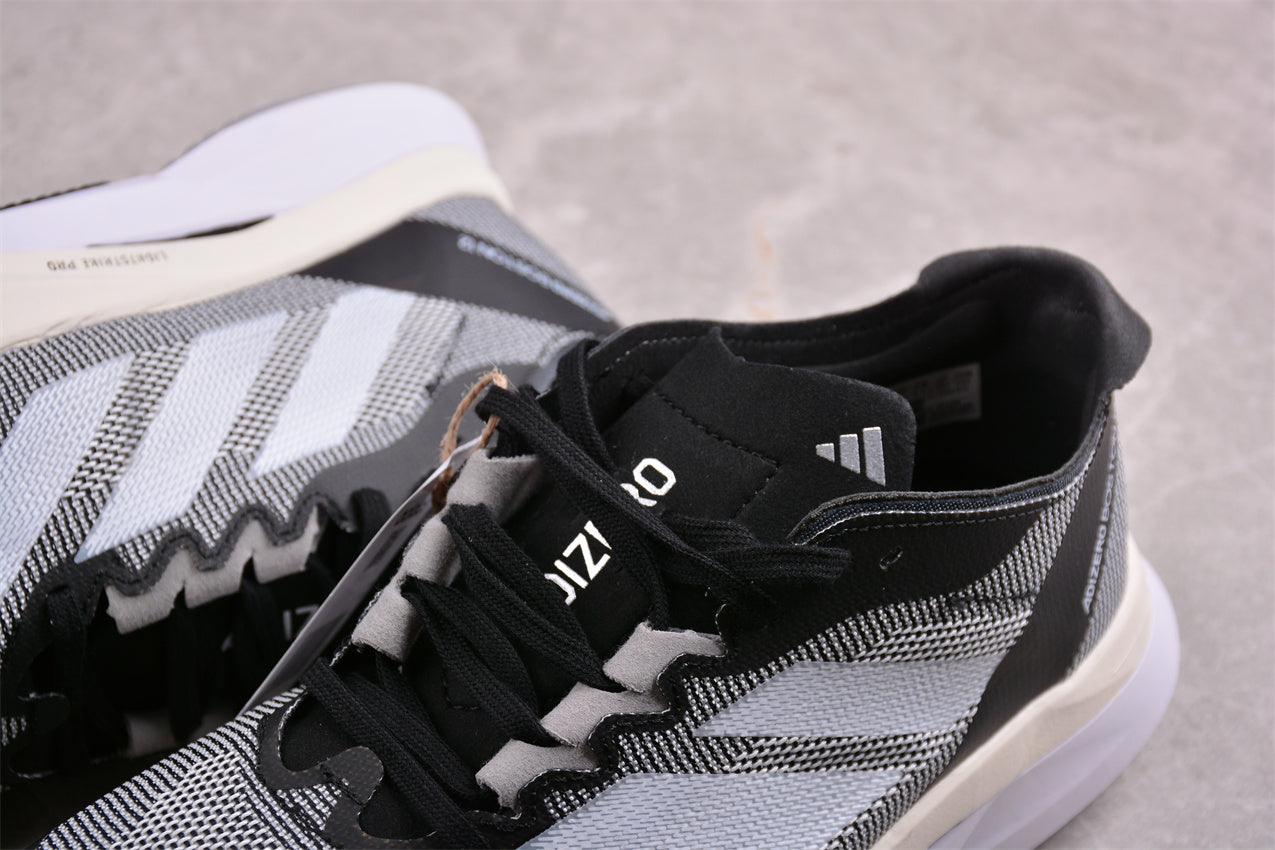 Adidas Adizero Boston 12 Low in Black/White