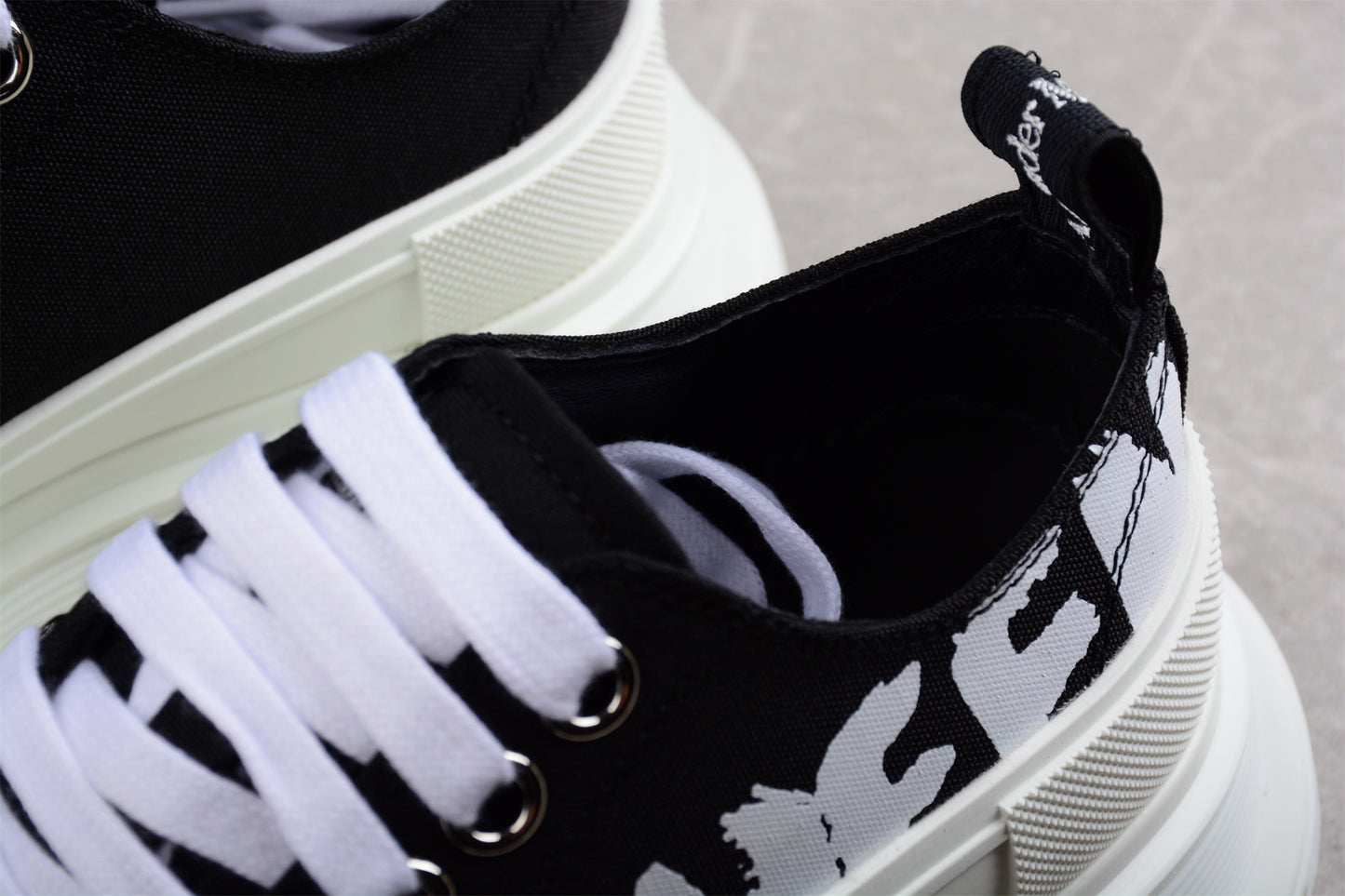 Alexander McQueen Tread Slick Low Lace-Up – Canvas Graffiti Black/White - Best Reps Website 2025