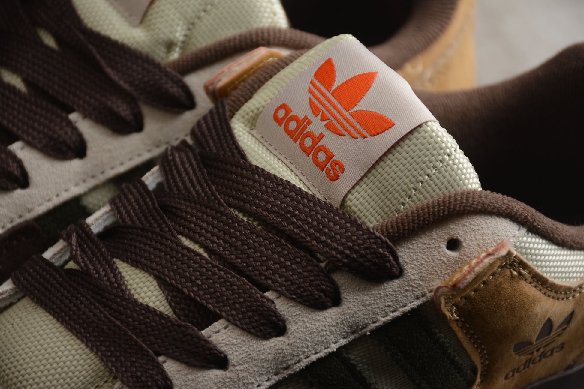 adidas Forum 84 Low CL in Alumina, Branch Brown,