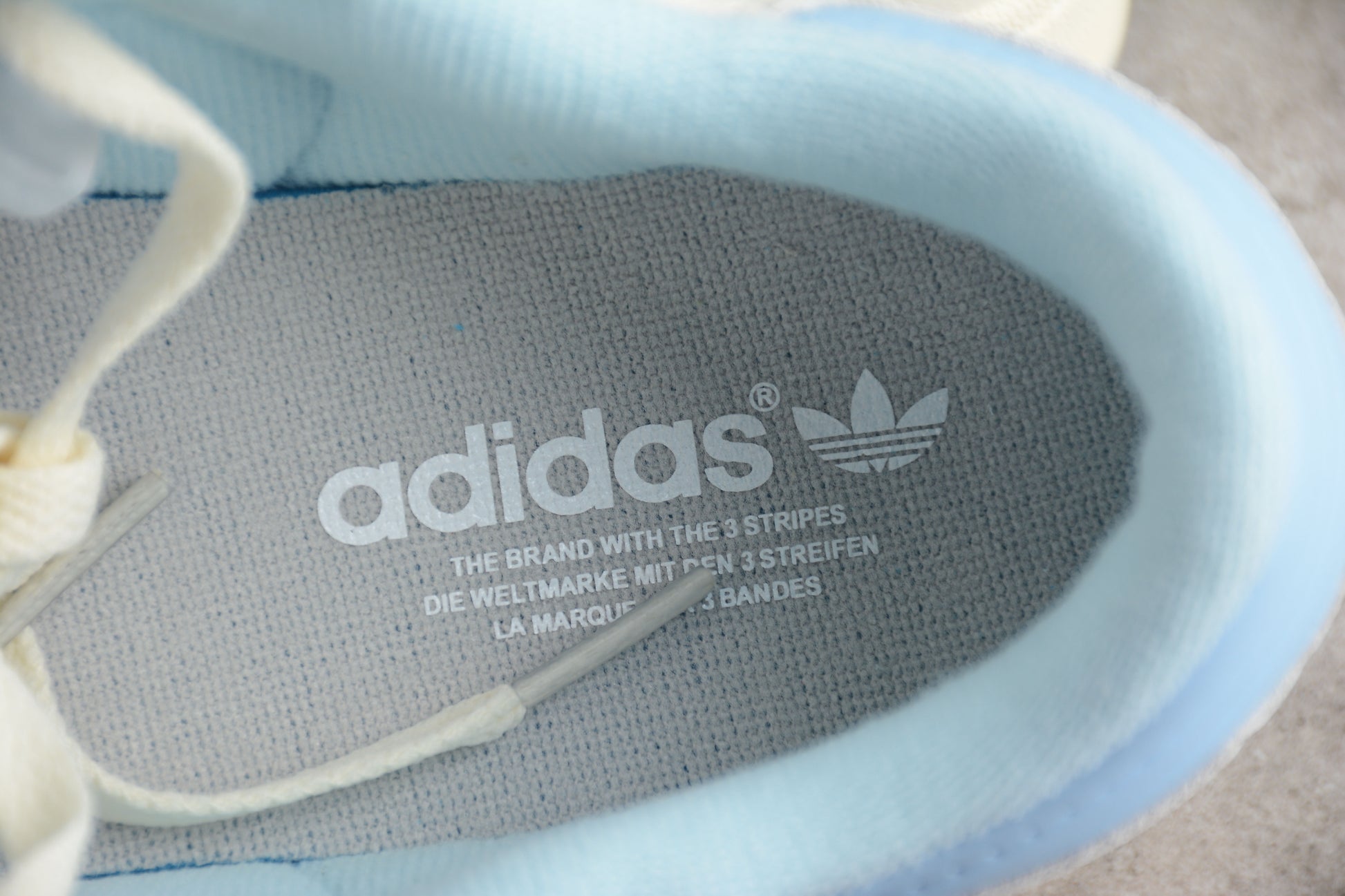 adidas Forum 84 Low CL in Off‑White / Preloved Blue