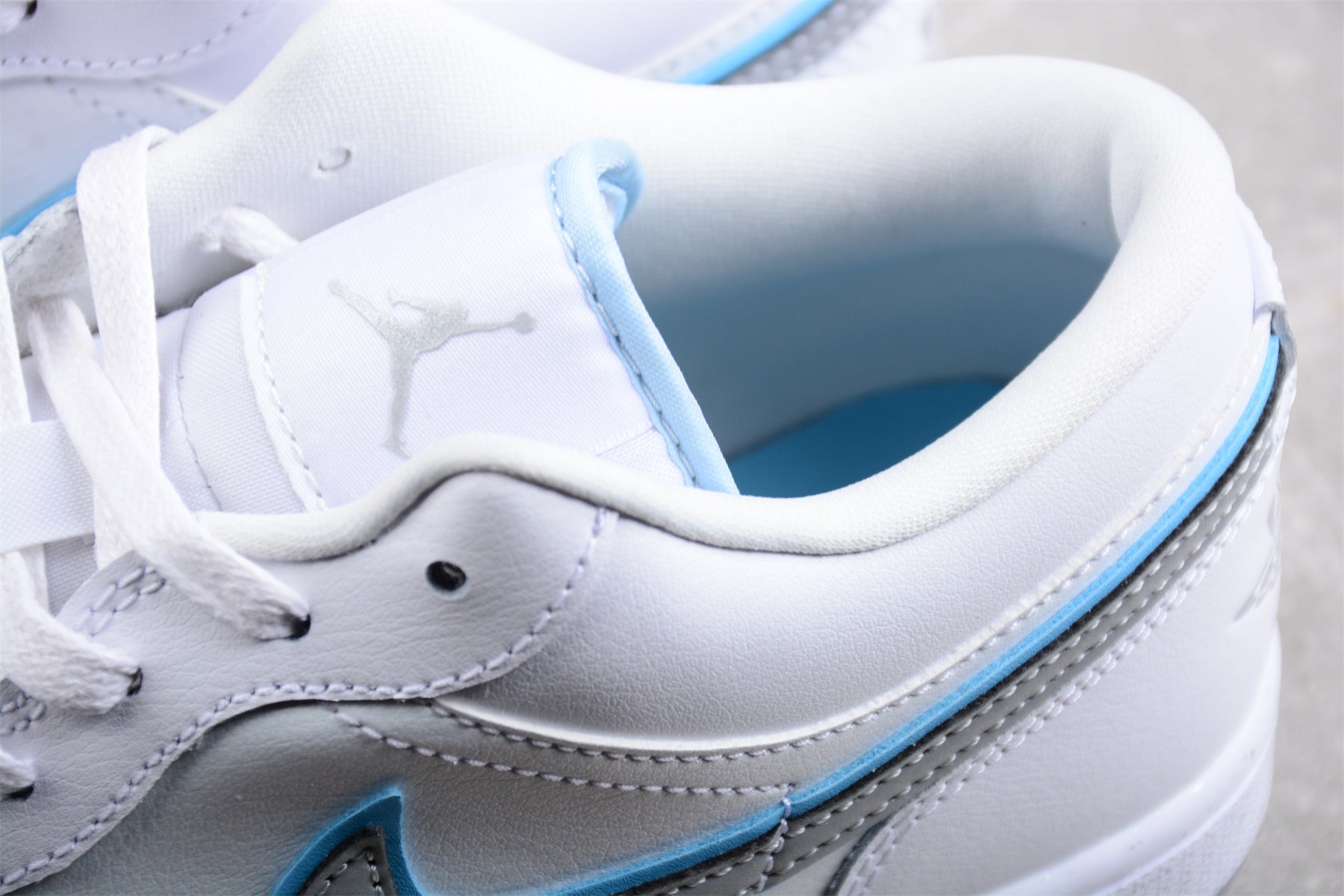 Air Jordan 1 Low "Dare To Fly"