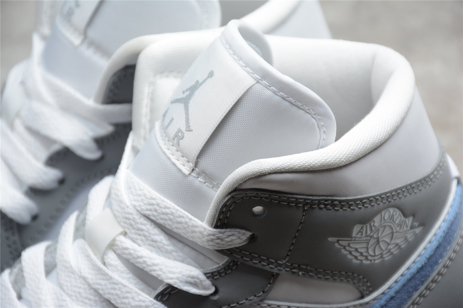 Air Jordan 1 Mid "Wolf Grey Aluminum" - Best Reps Website 2025