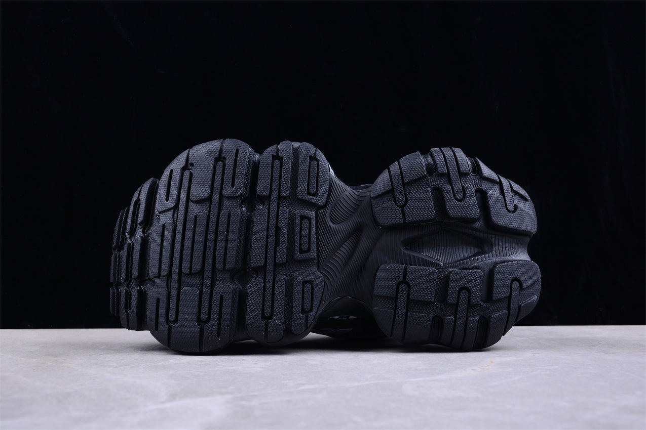 Balenciaga Cargo Sneaker in Black