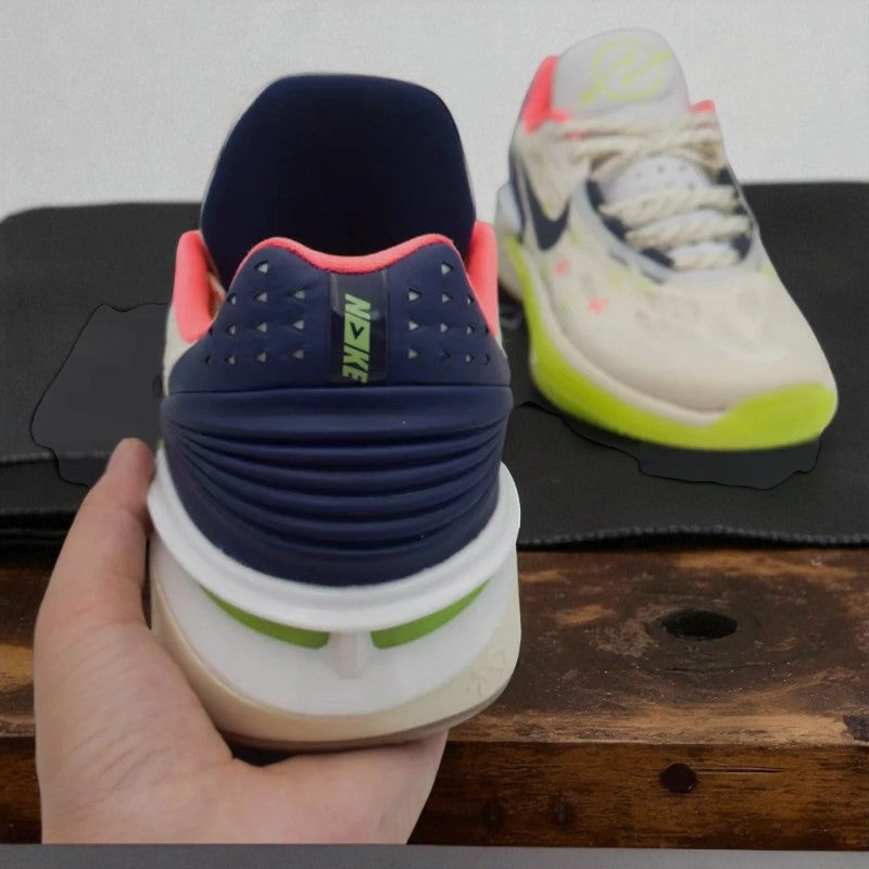 Nike Zoom G.T. Cut 2 x Crosshairs.