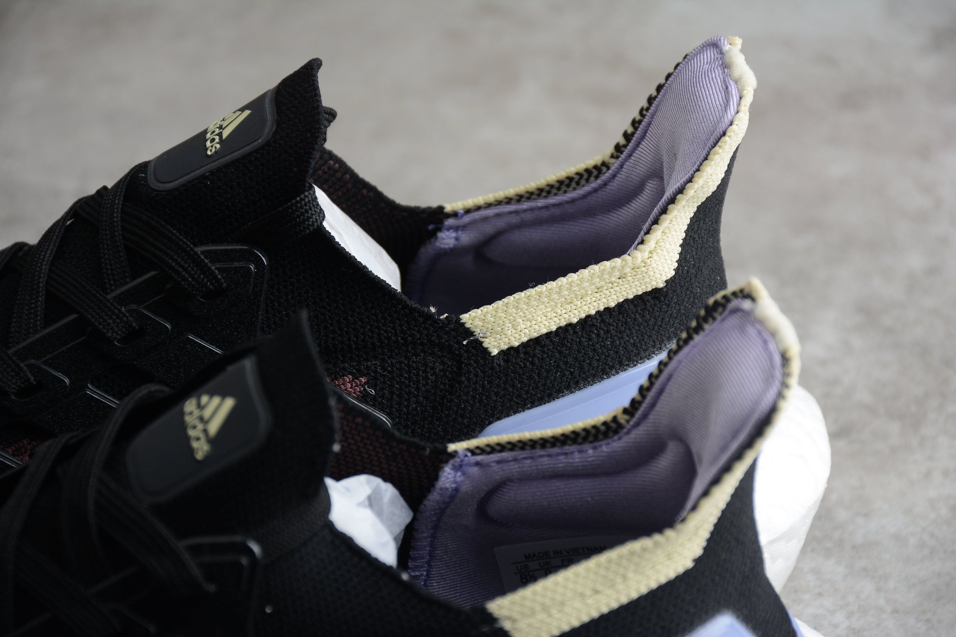  adidas UltraBoost 2021 Core Black/Violet Tone 