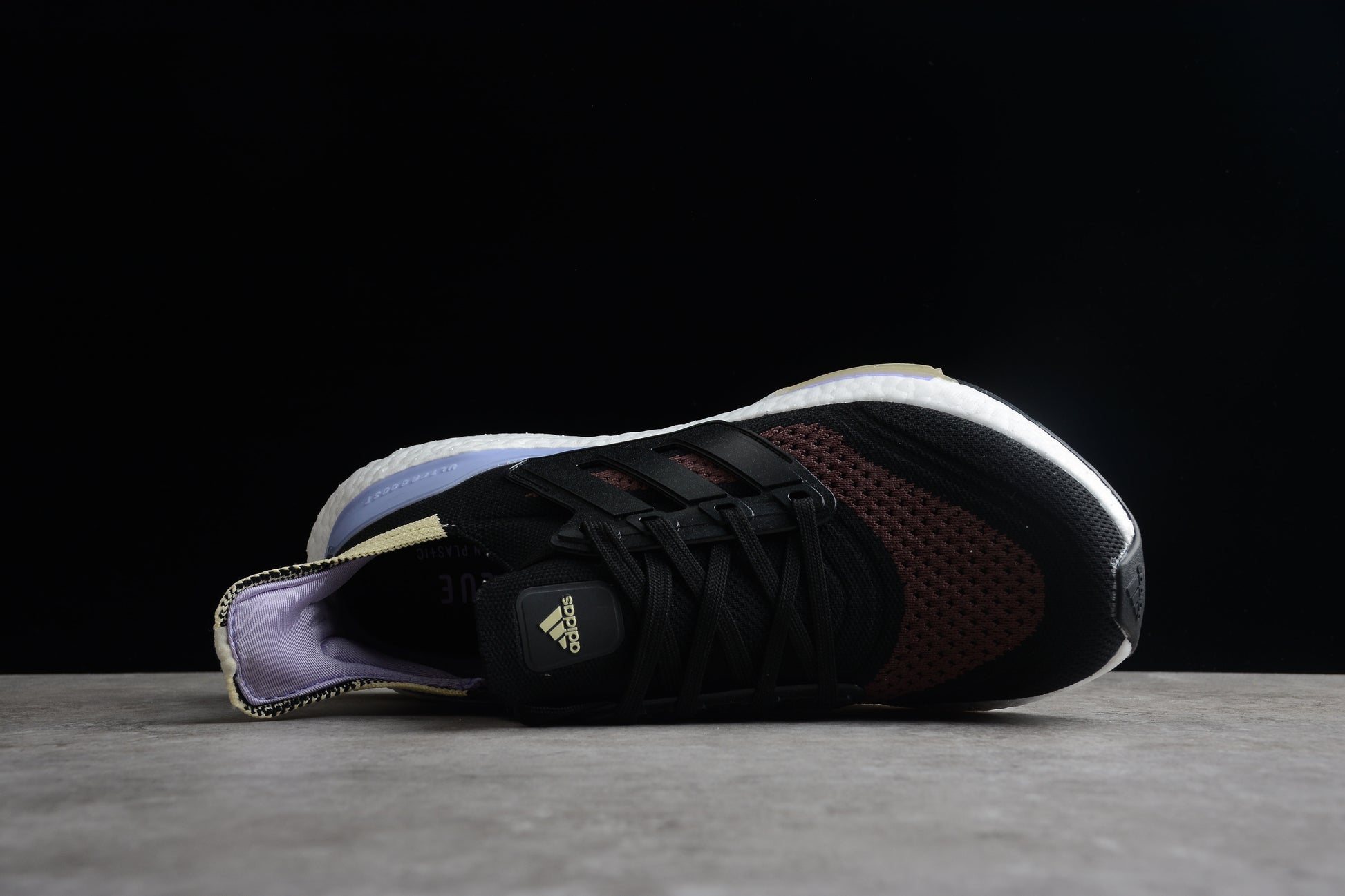  adidas UltraBoost 2021 Core Black/Violet Tone 