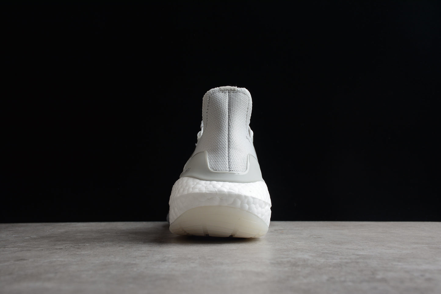 adidas Ultra Boost 21 Triple White Cloud.