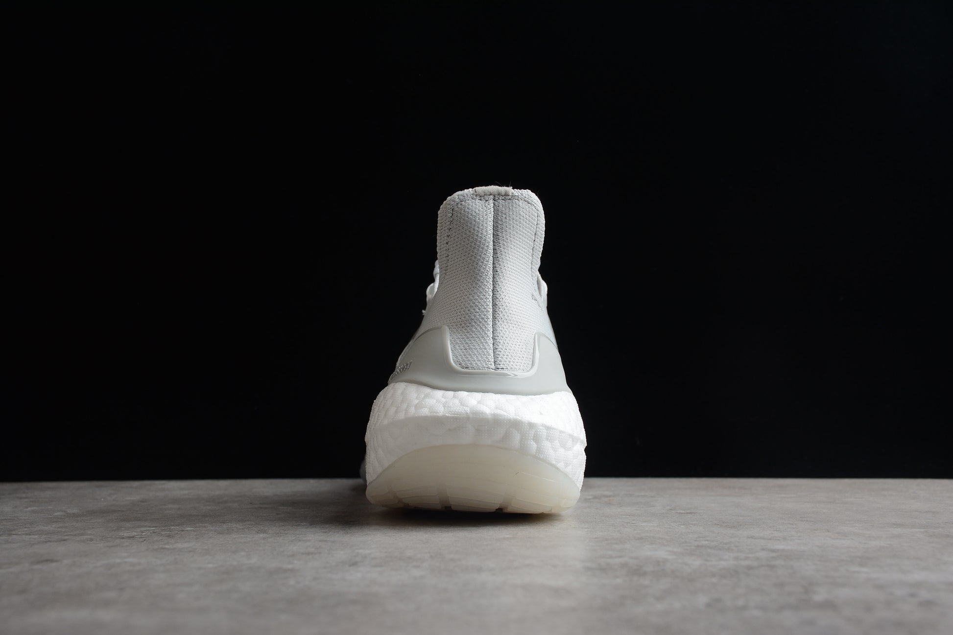 adidas Ultra Boost 21 Triple White Cloud.
