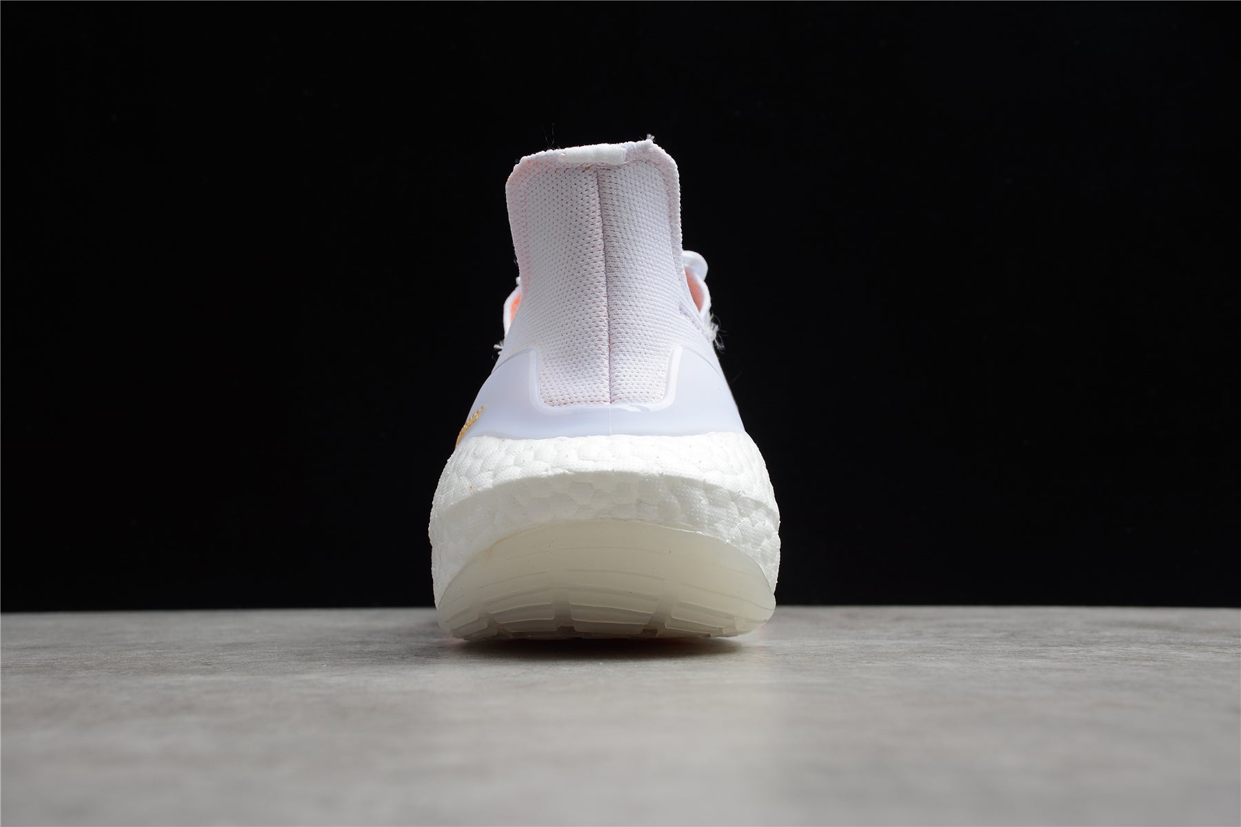 adidas UltraBoost 21 “Tokyo”.