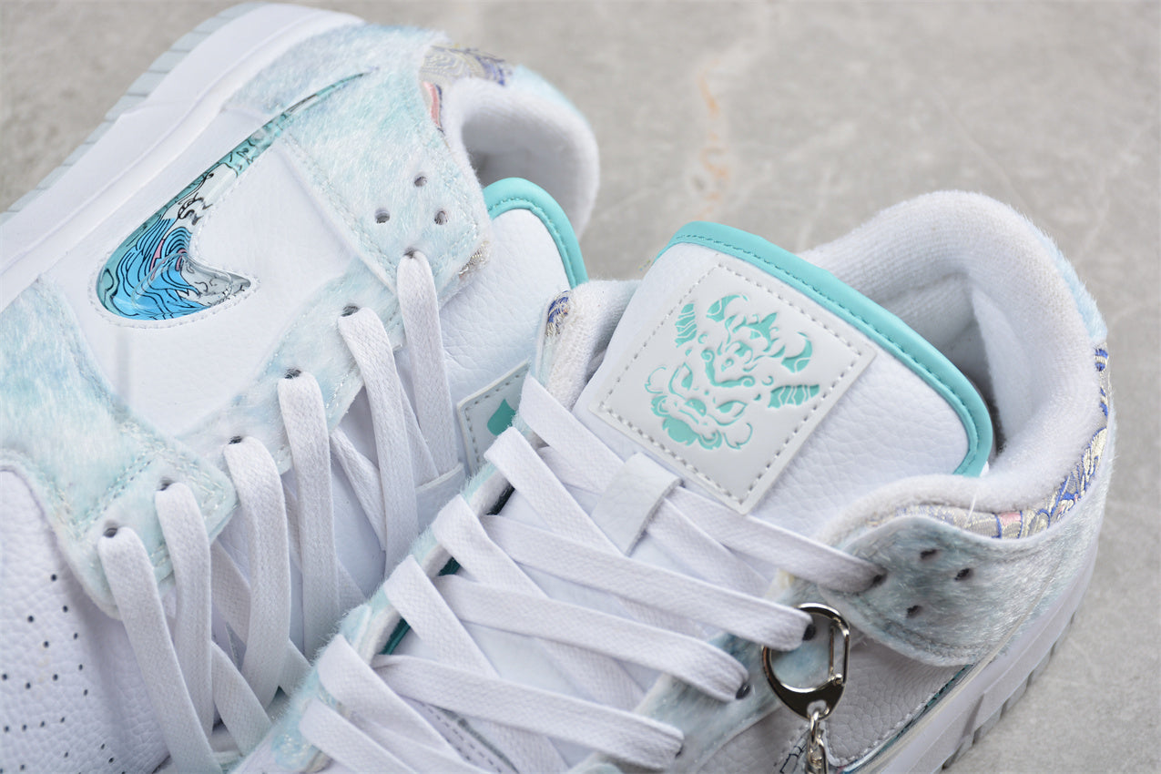 Nike SB Dunk Low "Year of the Dragon".