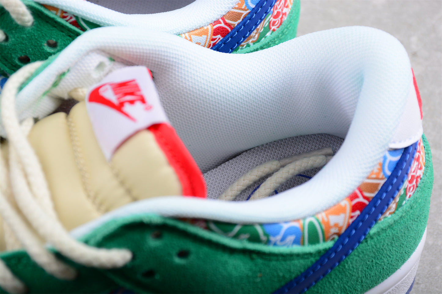 Nike Dunk Low "Foam Finger"