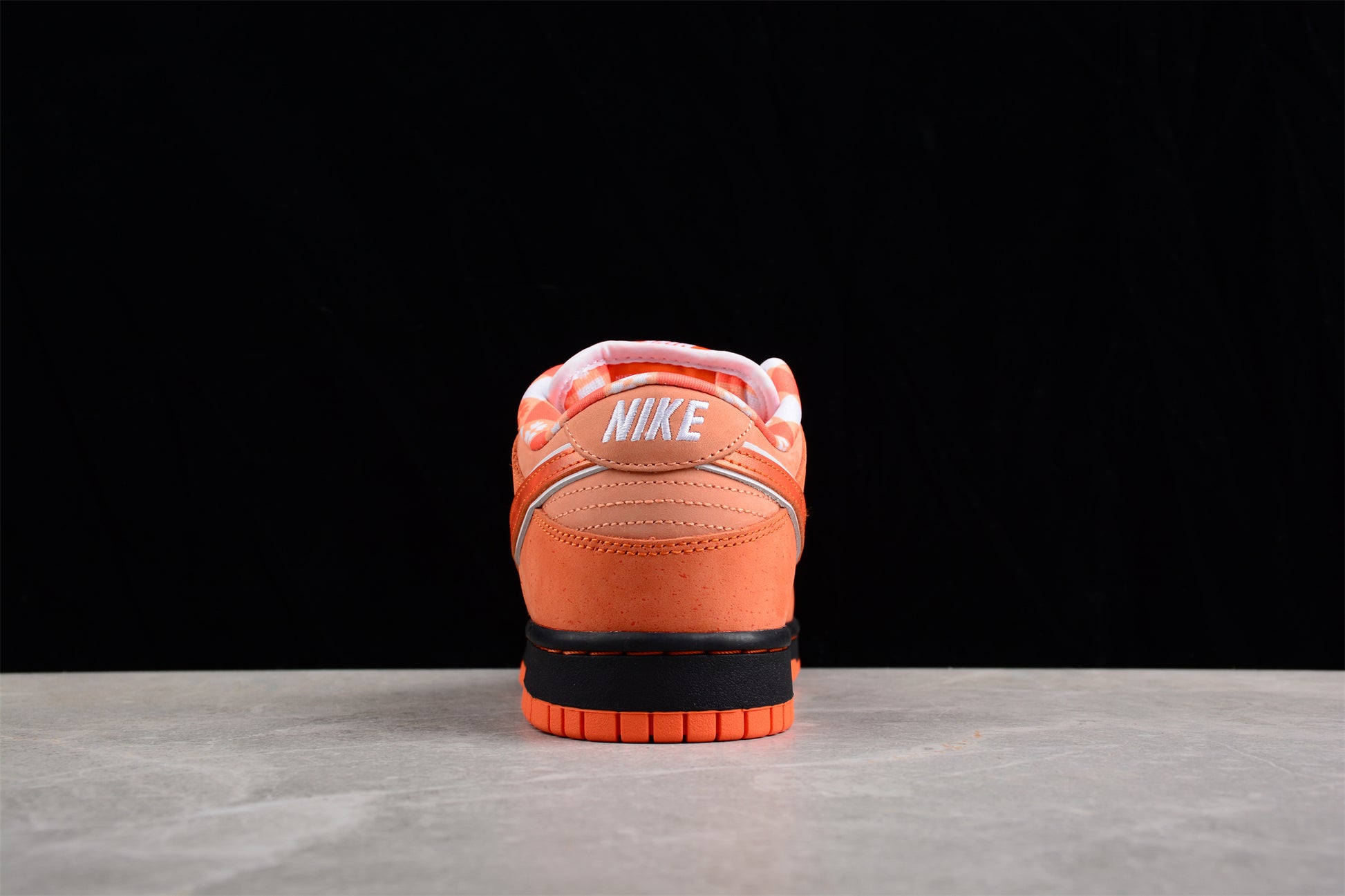Concepts x Nike SB Dunk Low "Orange Lobster"
