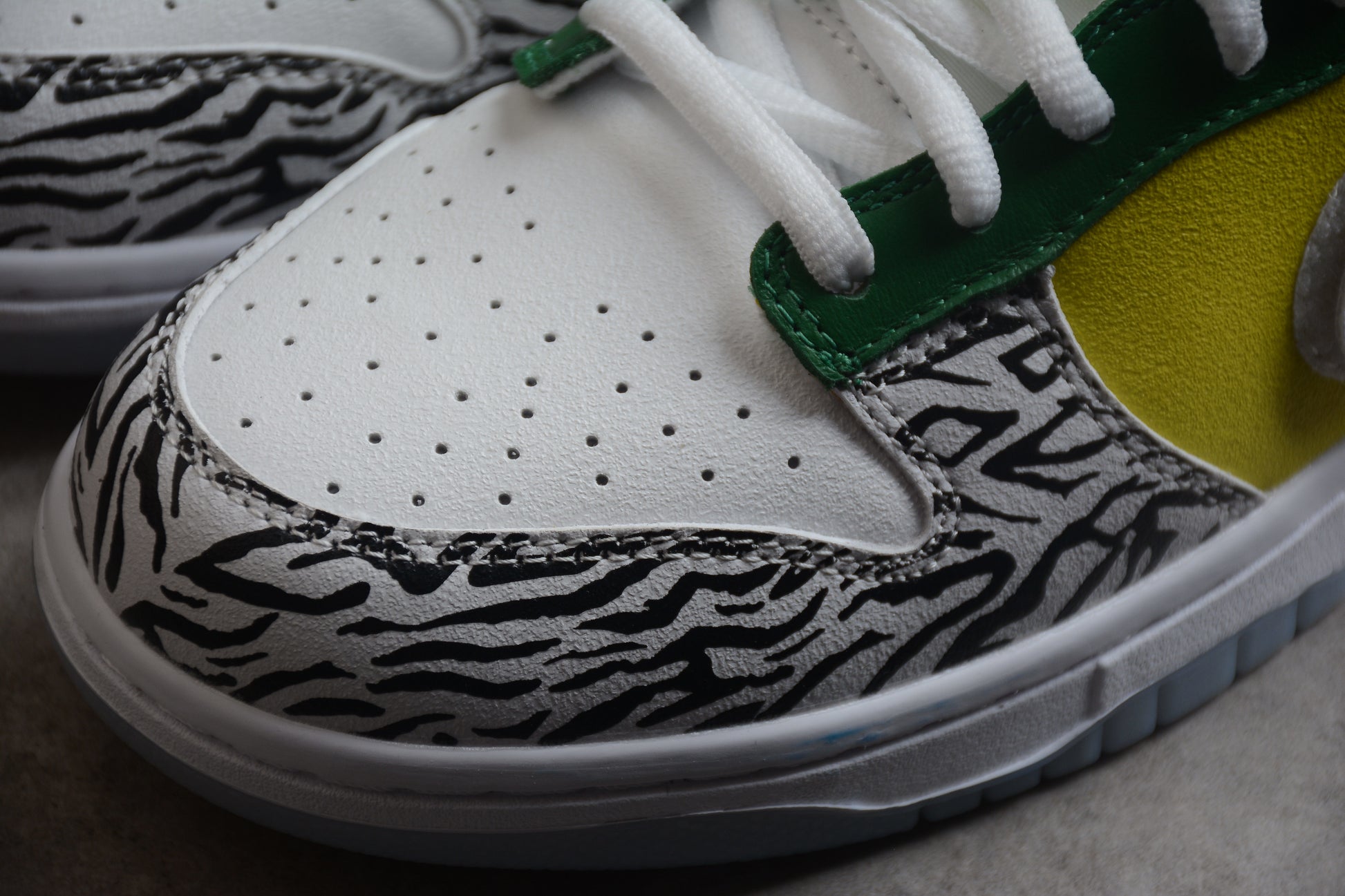 Nike SB Dunk Low "Doernbecher 2022"