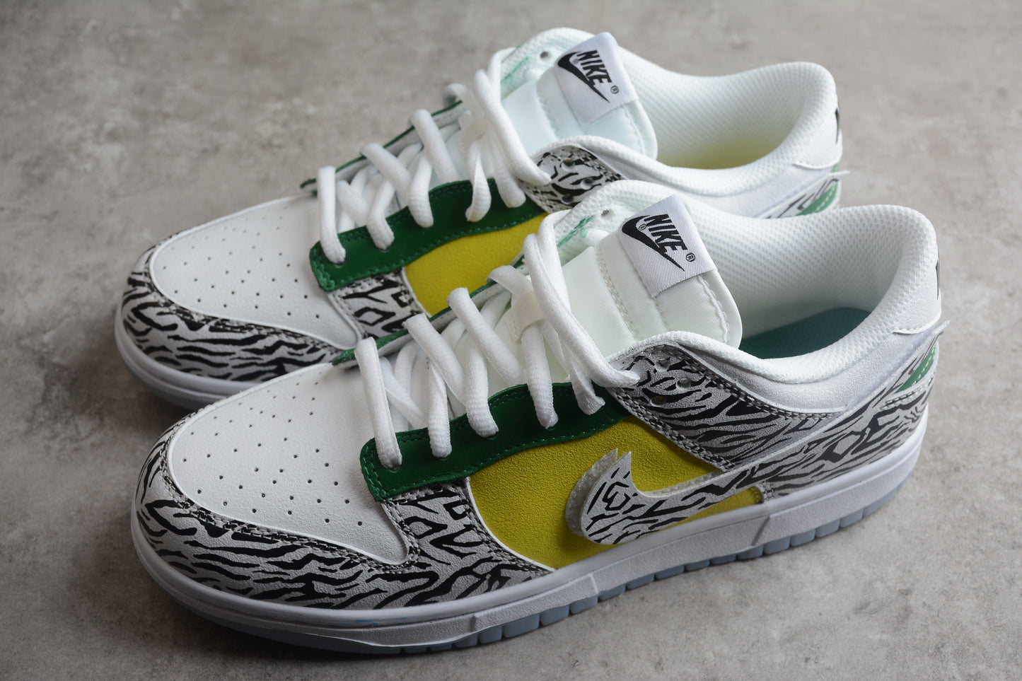 Nike SB Dunk Low "Doernbecher 2022"
