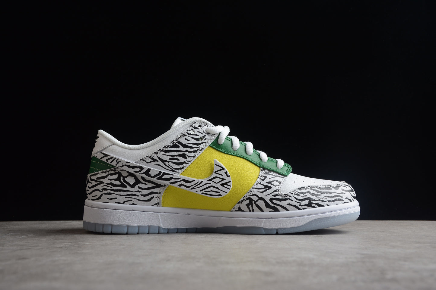 Nike SB Dunk Low "Doernbecher 2022"