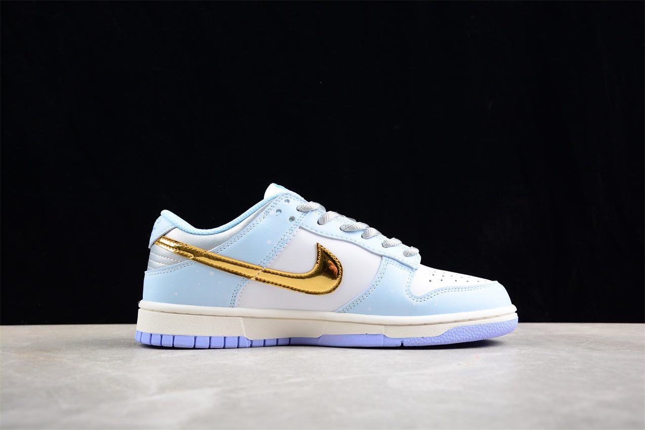  Nike x Sean Cliver SB Dunk Low 'Holiday Special' 