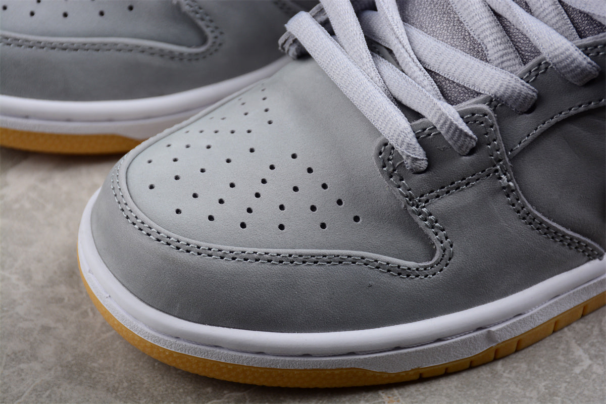  Nike SB Dunk Low Wolf Grey 