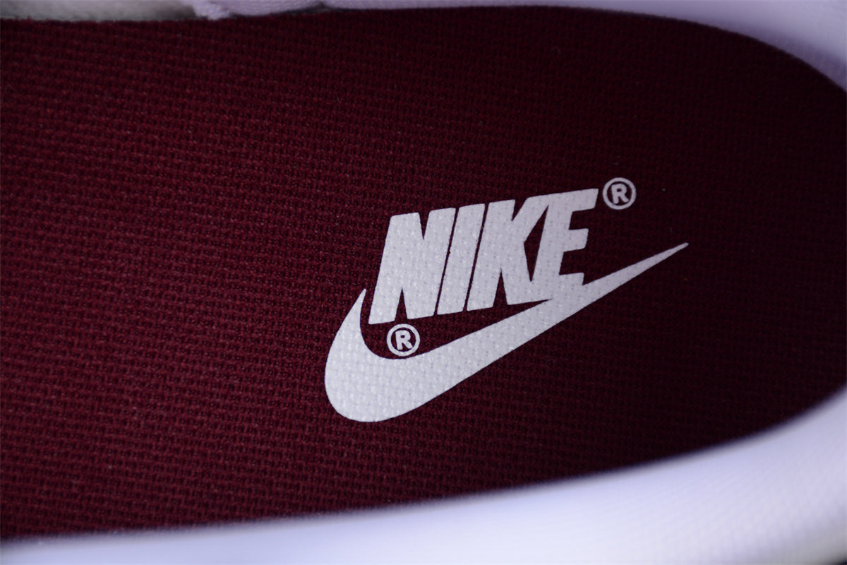  Nike Dunk Low Night Maroon 