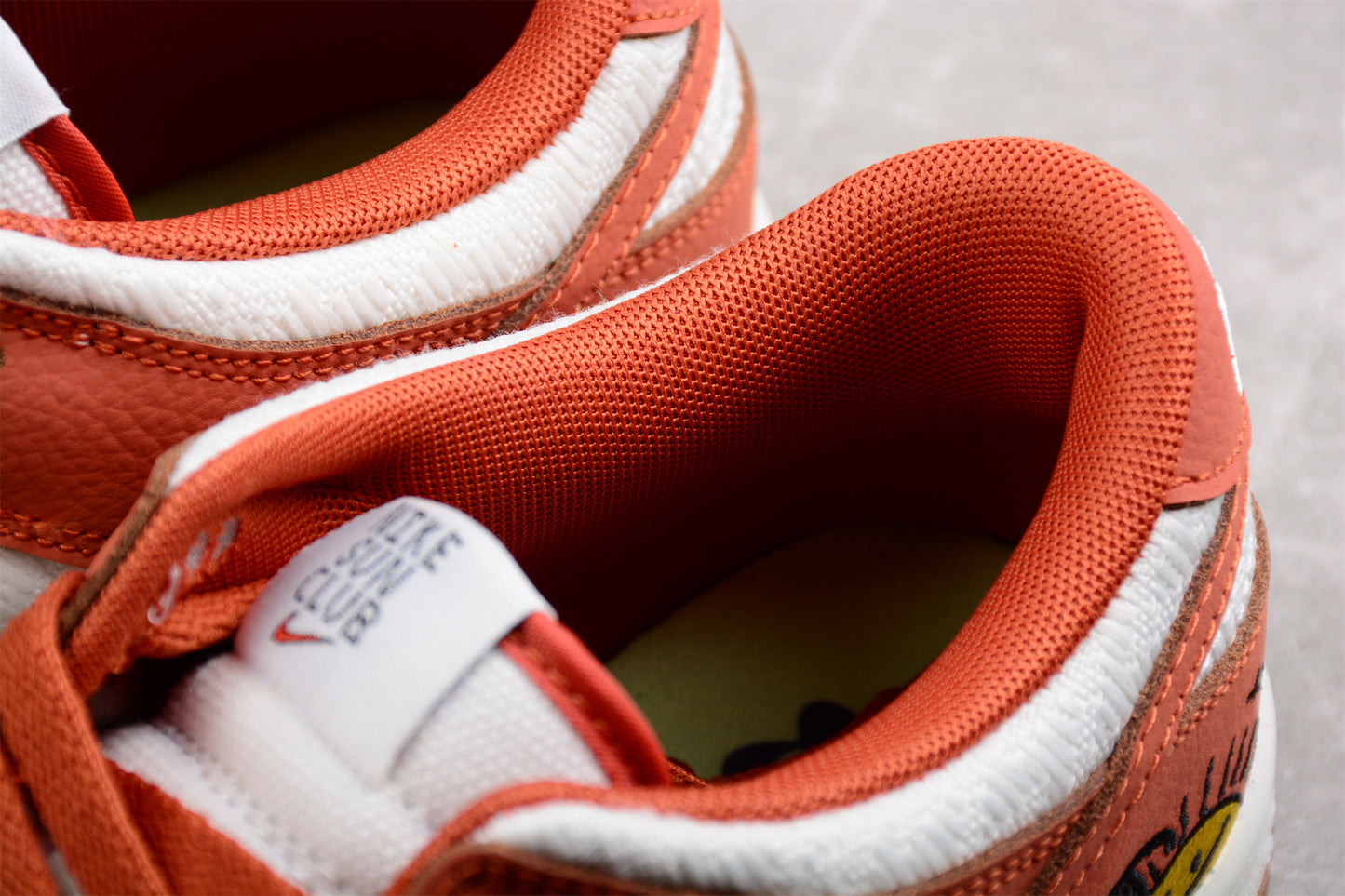 Nike Dunk Low SE Sun Club