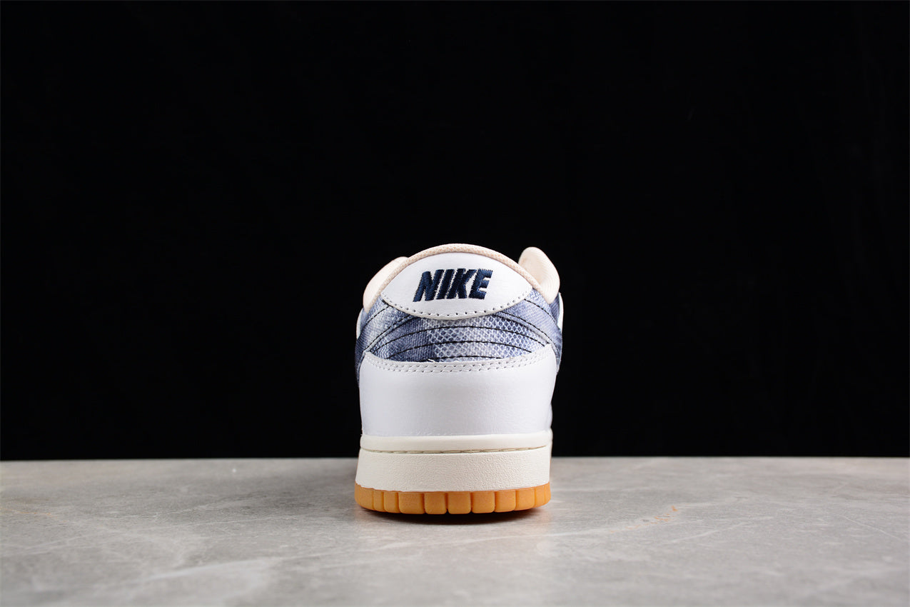 Nike Dunk Low "Washed Denim"