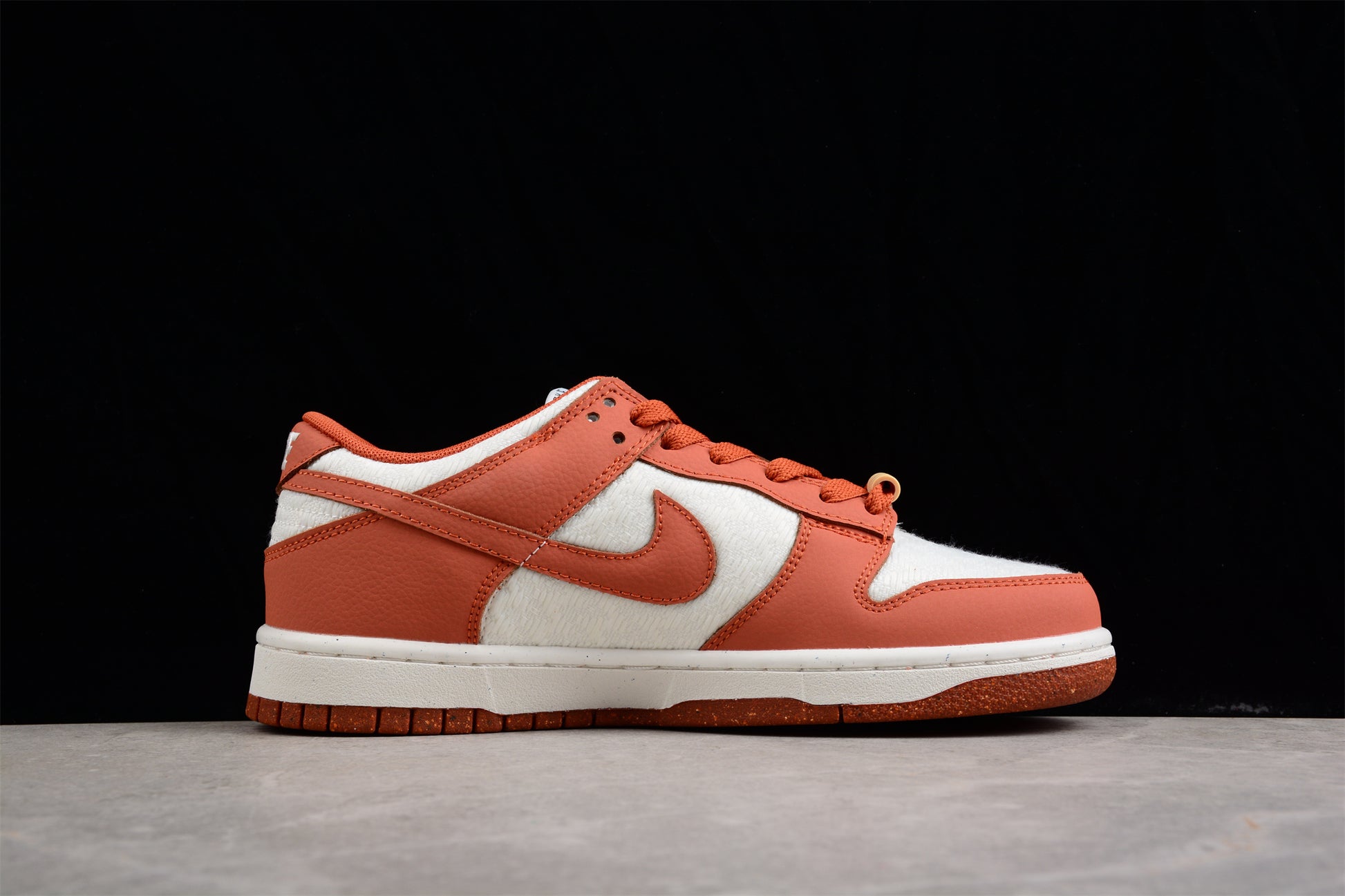 Nike Dunk Low SE Sun Club