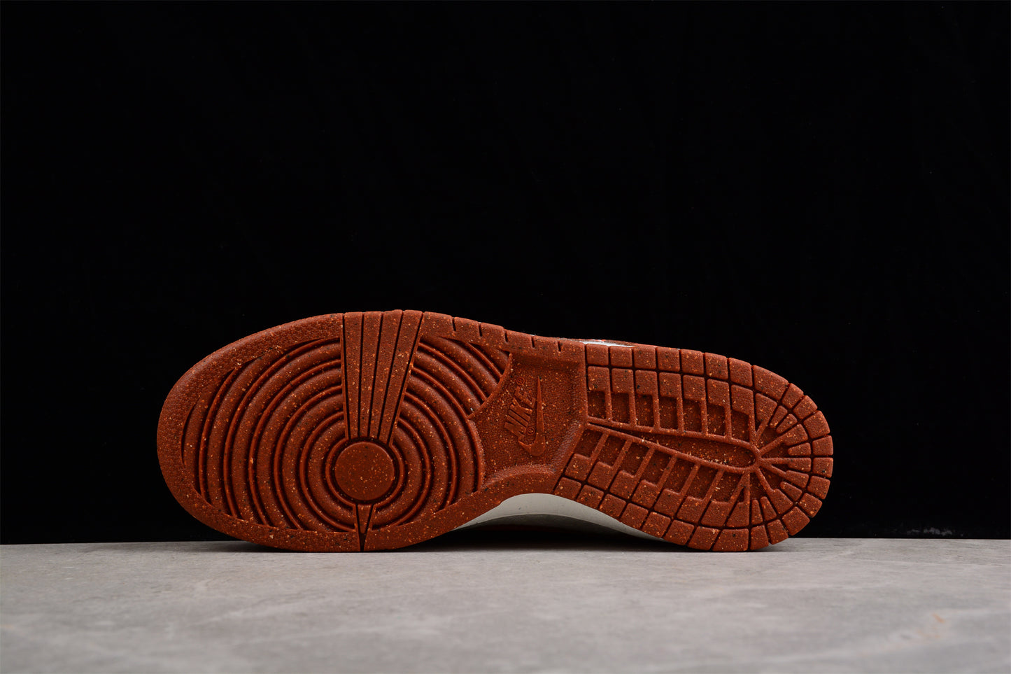 Nike Dunk Low SE Sun Club