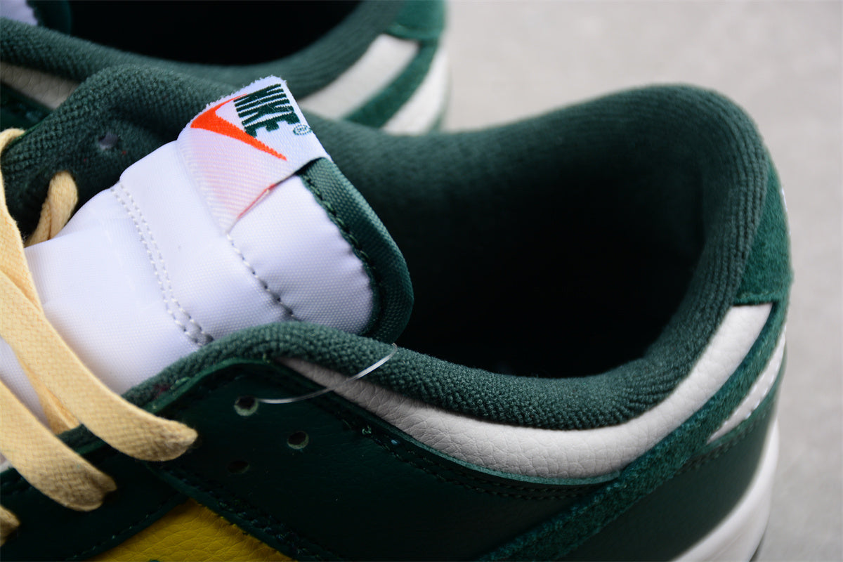 Nike Dunk Low “Noble Green”