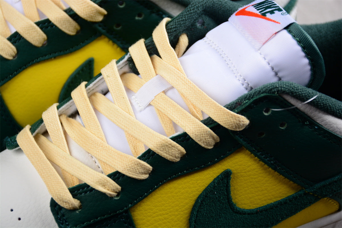 Nike Dunk Low “Noble Green”