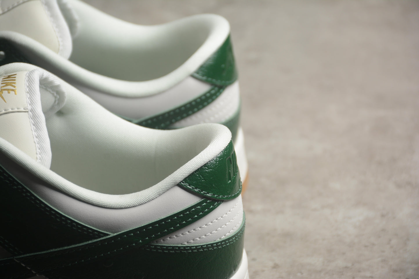 Nike SB Dunk Low "Gorge Green"