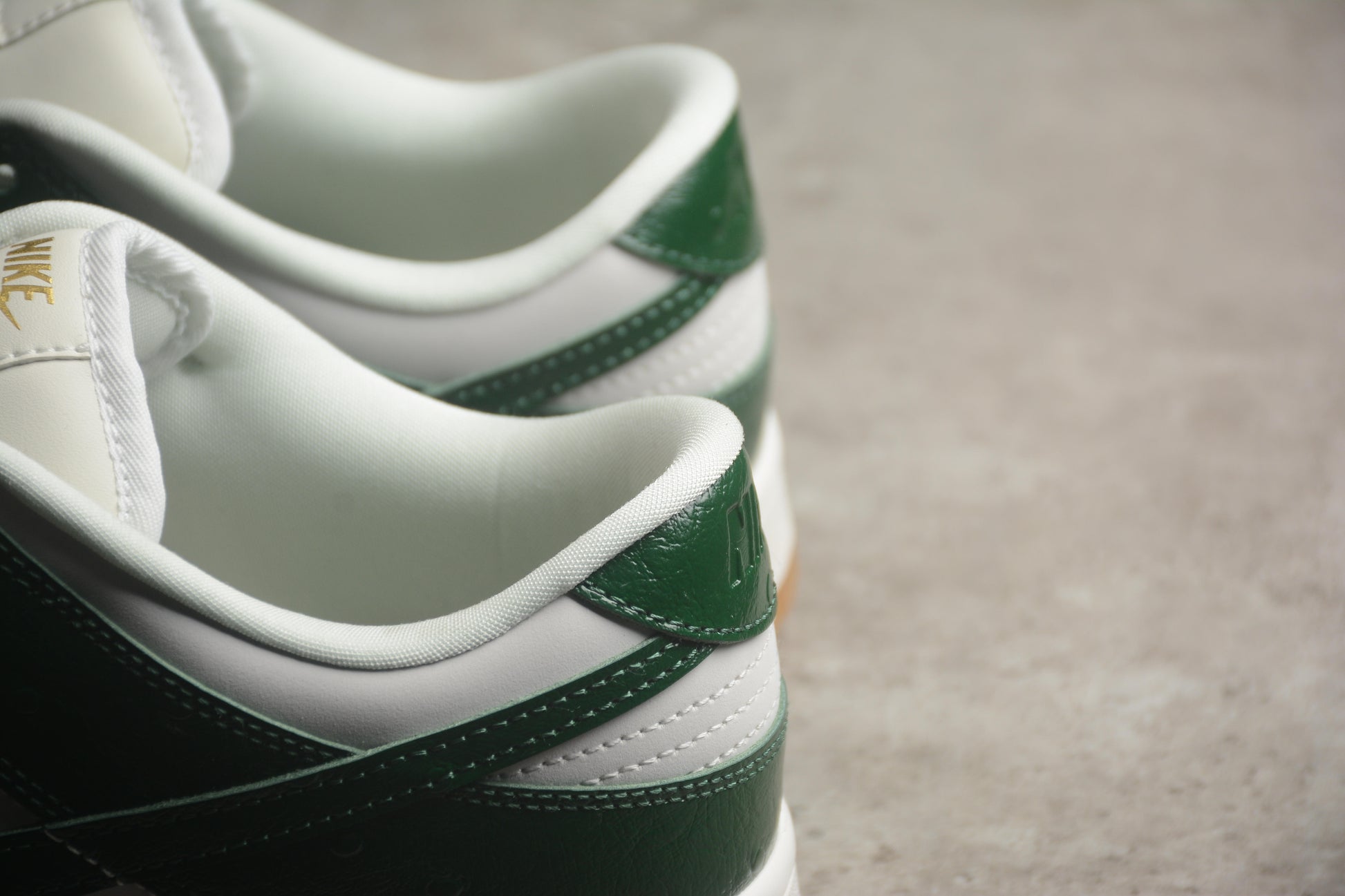 Nike SB Dunk Low "Gorge Green"