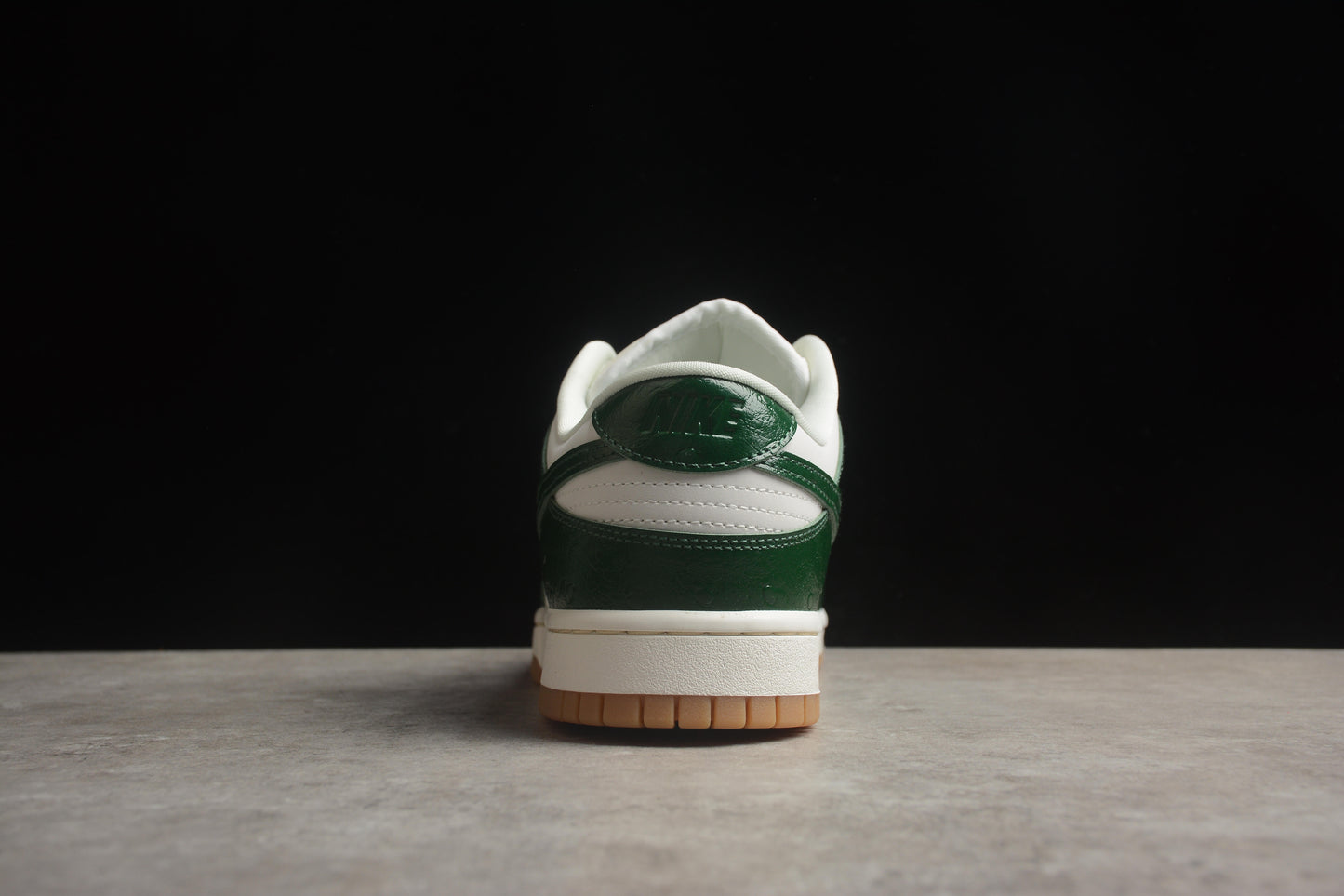 Nike SB Dunk Low "Gorge Green"