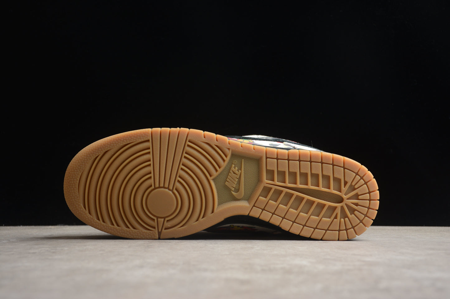 Supreme x Nike SB Dunk Low "Rammellzee"