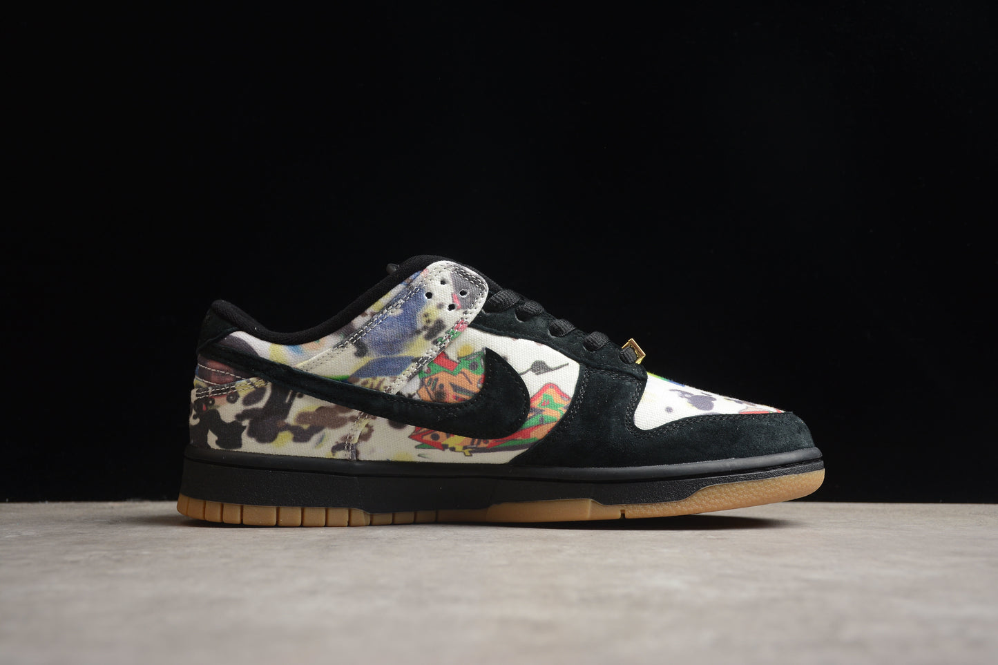 Supreme x Nike SB Dunk Low "Rammellzee"
