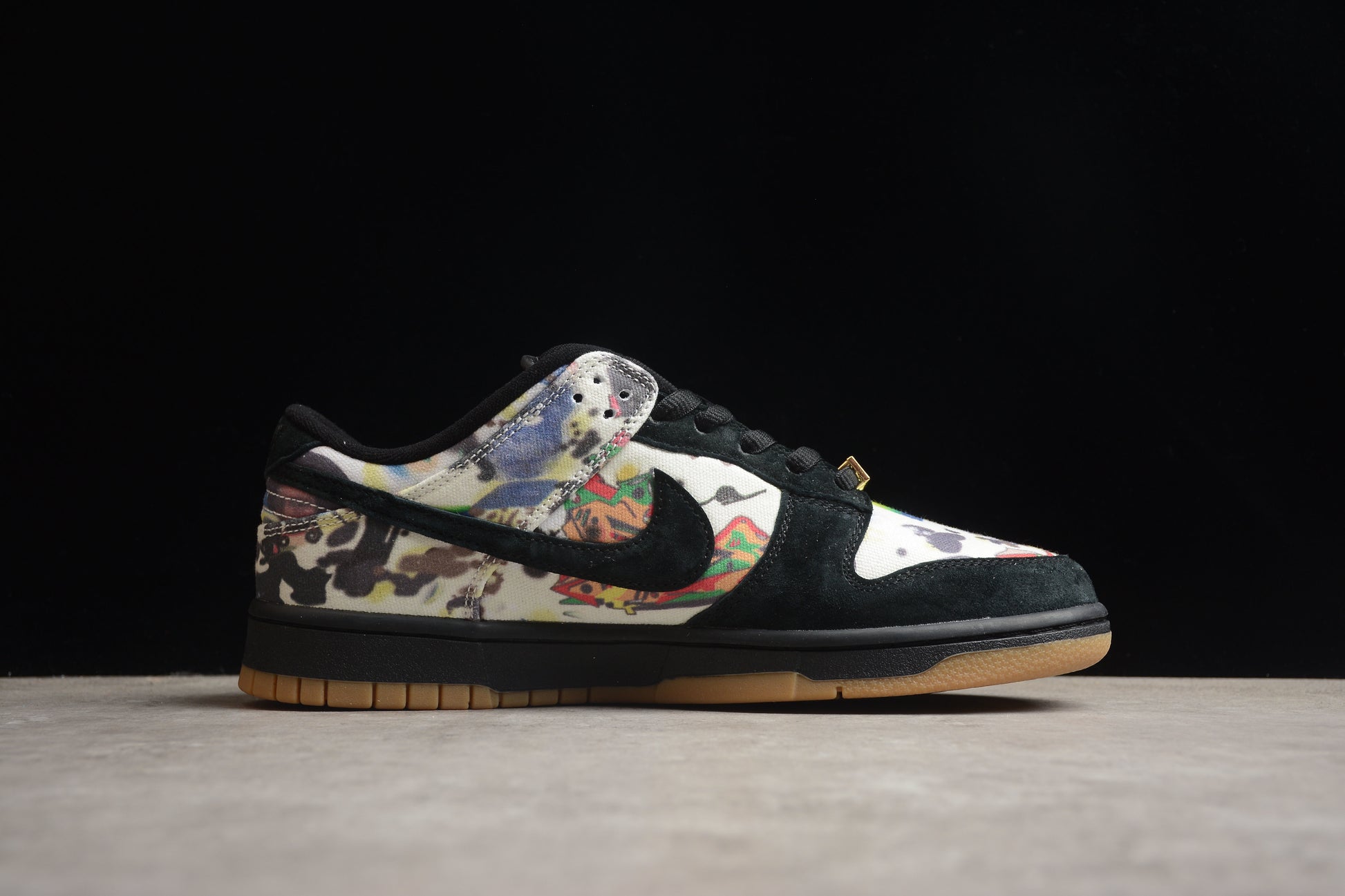 Supreme x Nike SB Dunk Low "Rammellzee"