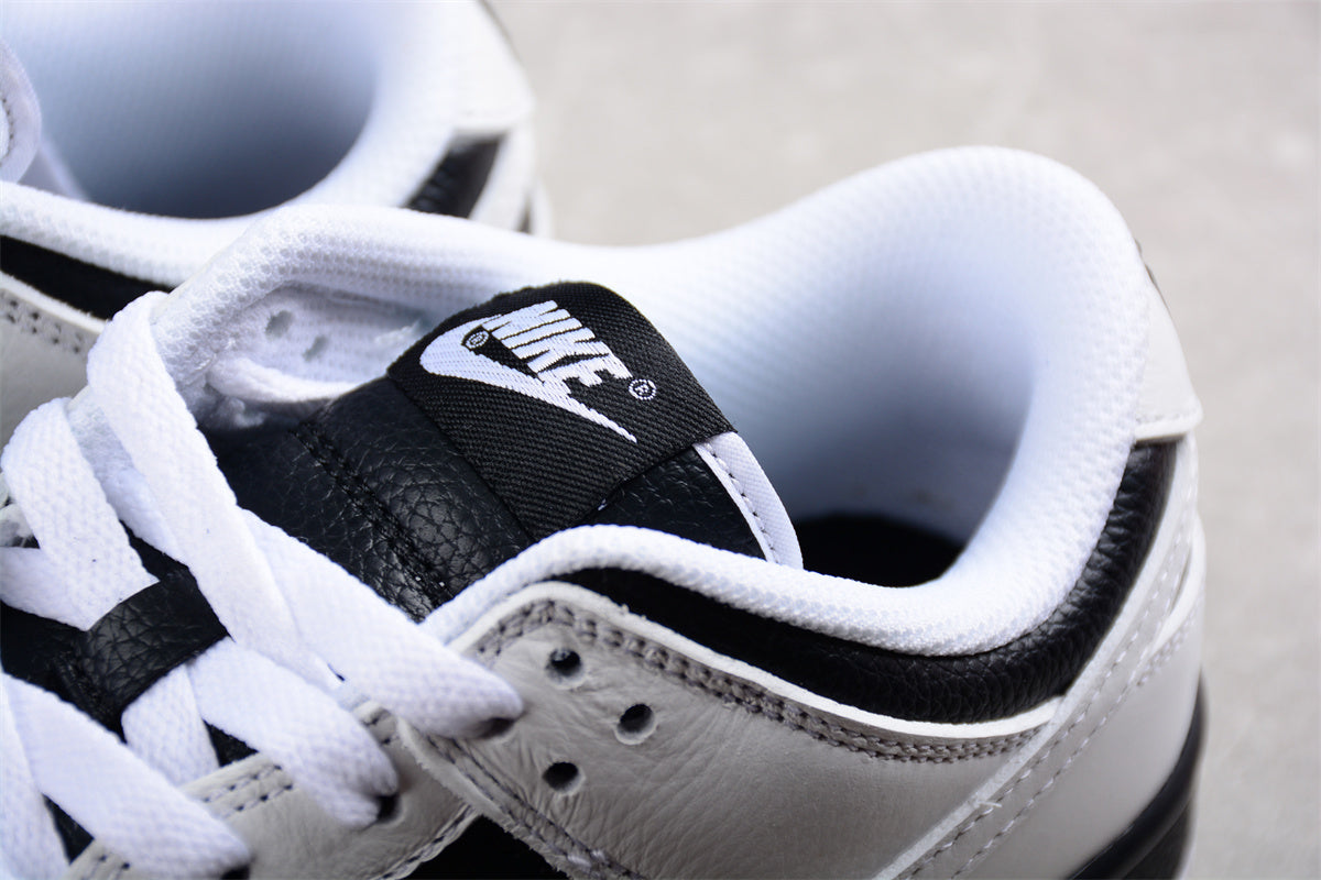 NK Dunk Low "Reverse Panda"