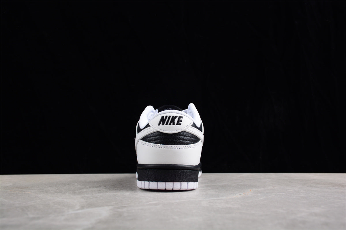 NK Dunk Low "Reverse Panda"